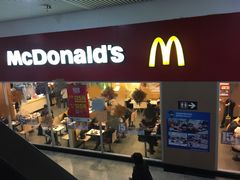 门面-麦当劳(轻轨曹杨路店)