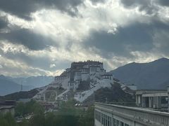 -平措康桑·和牛自助观景餐厅(布达拉宫店)
