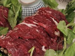 -左庭右院鲜牛肉火锅(金山万达店)