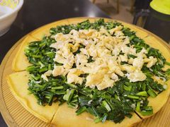 韭菜鸡蛋玉米面饼-芦月轩羊蝎子(北蜂窝店)