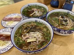 -镇南锅盖面馆(解放路店)