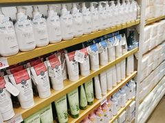 -名创优品(万达广场河东店)