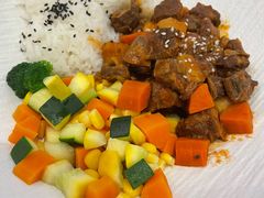 牛腩盖饭-KIDults童伴儿亲子餐厅(达美中心广场店)