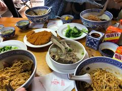 -沪西老弄堂面馆(定西路店)