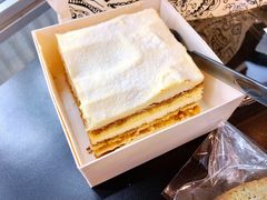 白色提拉米苏-OUR Bakery(三里屯太古里店)