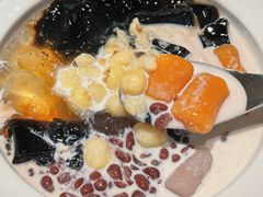 -RUXU入续糖水铺与包(卓悦中心店)