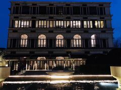 -伯衡55·吉品轩(乌鲁木齐南路店)