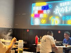 -老街烧烤大排档·地道湖北菜·龙虾馆(汉口火车站店)