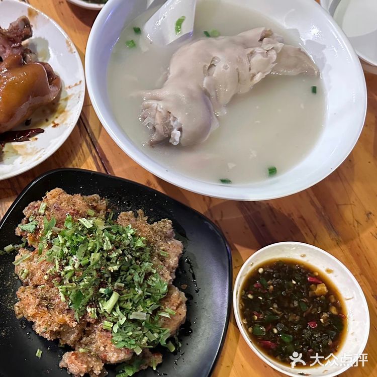 2023来成都必吃的美味“蹄花”top5