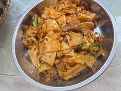 -红旗山庄(圭峰山店)