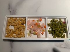 -荷塘秋月·本帮江浙菜(国权路店)