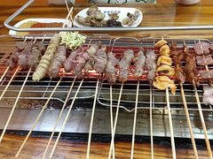 -哈尔滨小酒馆·鲜肉现穿自助烧烤(康新花园店)