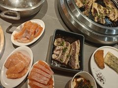 -黑金·寻焰自助百汇·烤肉·火锅(中街店)