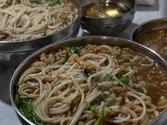 -正宗杨记普洱酸醋米线(总店)