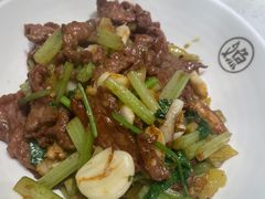 -江渔儿酸菜鱼·拔草餐厅(虎门君乐汇店)