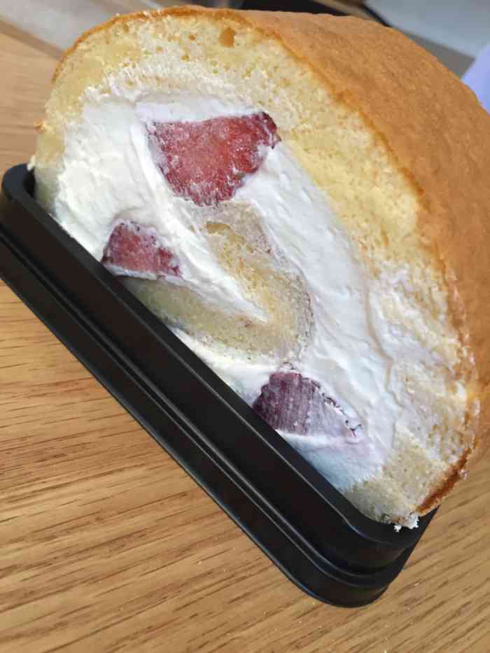 甜星baked star(滨江店)-"邻里中心的一家烘培店,在肯德基对面.招.