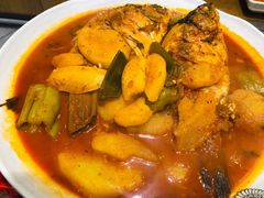 鲫鱼炖土豆-韩阳王石板烤肉