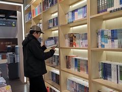 -新华书店(泉城路店)