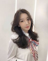 -变画·发型STUDIO