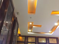 -金色印象·4K影院式足体养生(杨家坪西郊店)