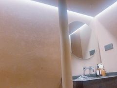 -灸春堂·艾灸·痛症·整脊连锁(之江银泰店)