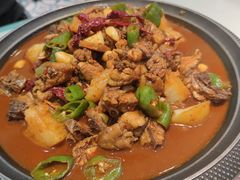 沙湾土豆大盘鸡-楼兰古丽·新疆拌面·清真(华阳城店)