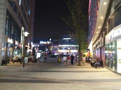 -杭州滨江宝龙城