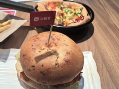 -必胜客(白广路店)