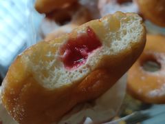 霸气甜甜圈（草莓）-盒马鲜生(首义店)