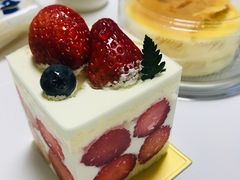 -罗森尼娜(德思勤店)