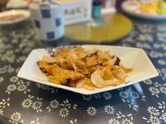 竹耳炒腊肉-禾悟农·农家私房菜