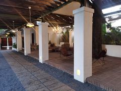 -喜洲吧·江畔老船厂·庭院餐厅(喜临院店)
