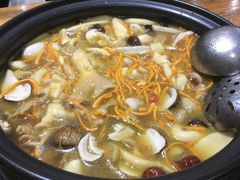 -菌之家·专业纯野生菌火锅·特色炒菌
