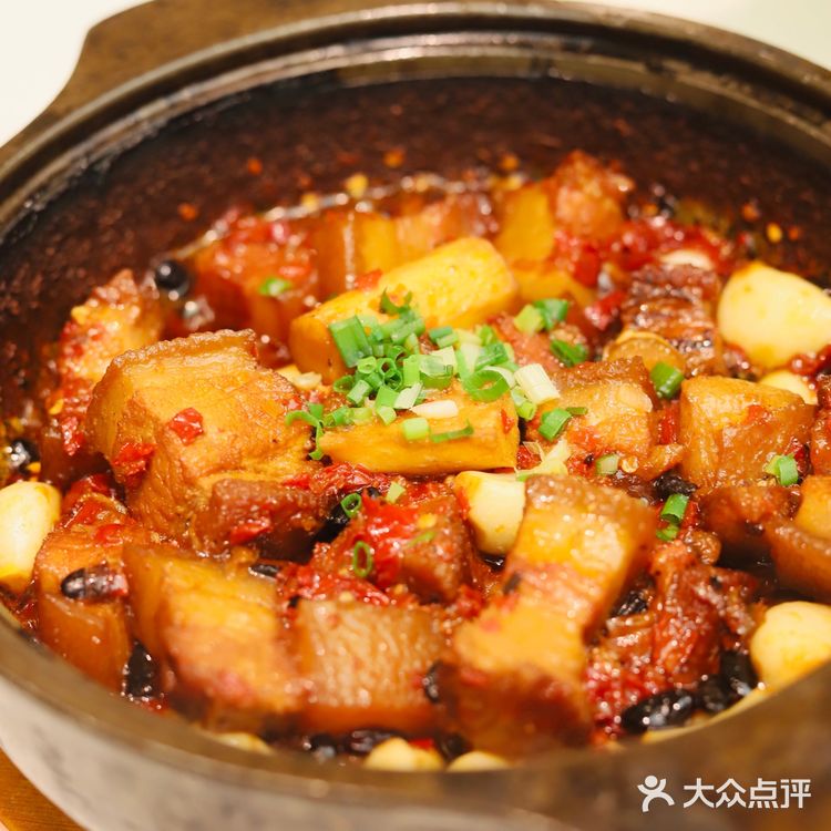 拔草上海湘菜排队王 不负期待的炊烟小炒黄牛肉