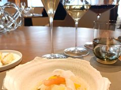 小龙虾肉酱配海胆泡沫佐鱼子酱-Amber(置地文华东方酒店)