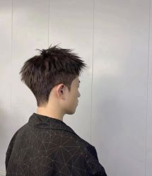 -川和潮人