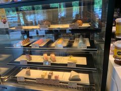 面包甜点陈列柜-麦当劳(季华好又多店)