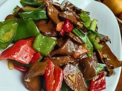 双椒炒见手青-龙姐私房菜(和顺古镇店)