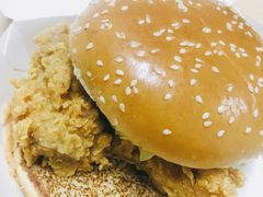 香辣鸡腿堡S豆泥餐T-肯德基(华徐店)