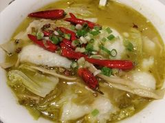 -渝是乎酸菜鱼(龙旗购物中心店)