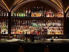 -Mogul Eatery·大亨餐酒馆