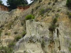 -彩色沙林风景区