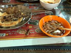 -烤肉小伙烤肉店