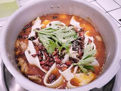 -晓彭肥肠鸡·泡椒鸡火锅(水木天地店)