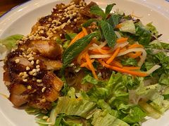 香草烤鸡肉捞檬粉-阮氏娘·越南料理(双子塔店)