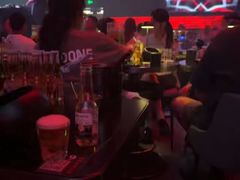 -赤红音乐现场(浦东金桥路店)