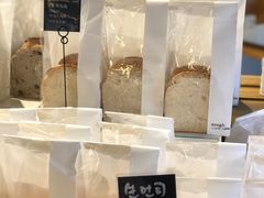 日本生吐司-Dough&Joe团憩(瑞虹天地月亮湾店)