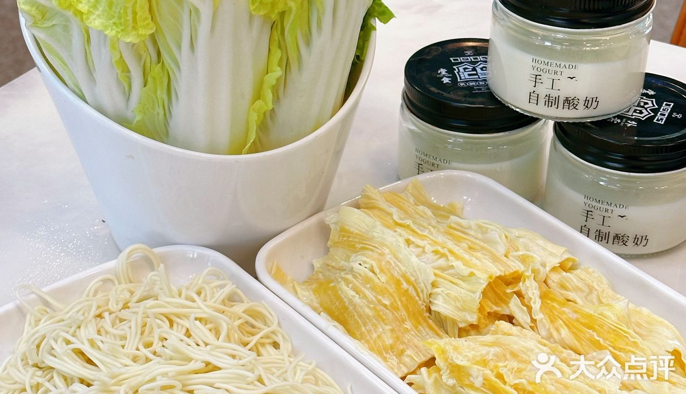 敲好吃的爆汁乳鸽｜配上热腾腾的鸽酱炆牛杂煲🍲