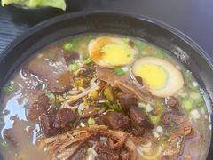 -花溪巷牛肉粉(泉城路店)