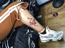 -猛子刺青纹身店